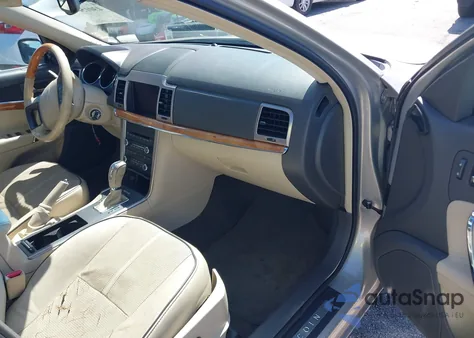 2010 Lincoln Mkz z USA, uszkodzony, nr VIN 3LNHL2GC9AR657902